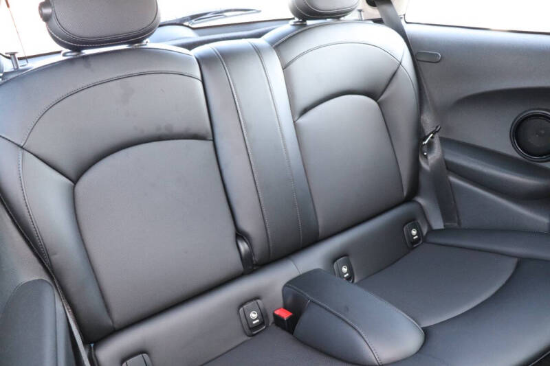 2016 MINI Hardtop 2 Door Cooper