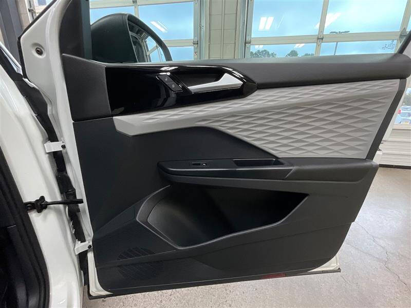 2023 Volkswagen Taos S