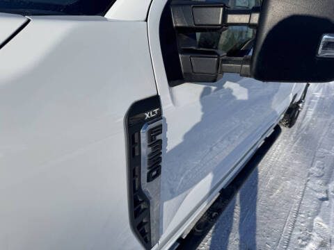 2023 Ford F-350 Super Duty XLT