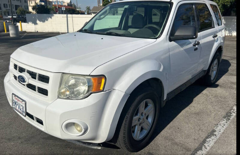 2011 Ford Escape Hybrid photo 2