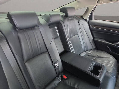 2018 Honda Accord EX-L w/Navi