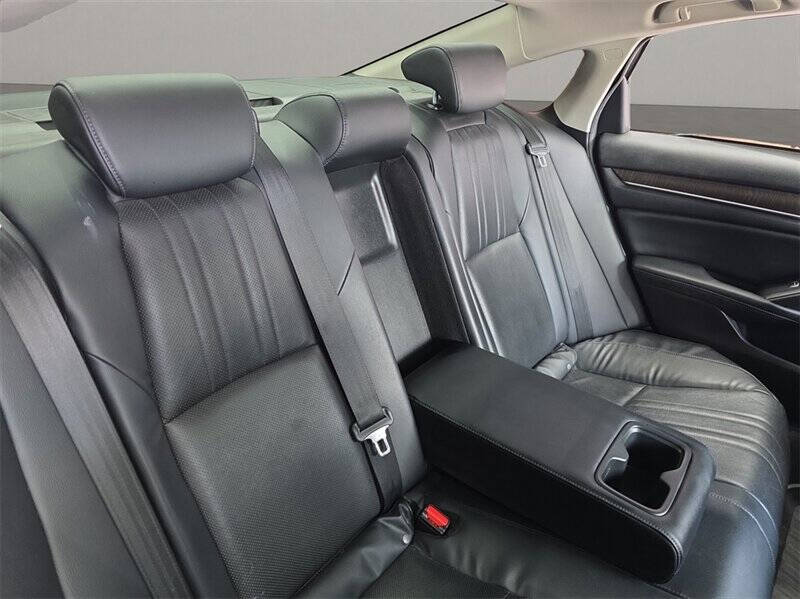 2018 Honda Accord EX-L w/Navi