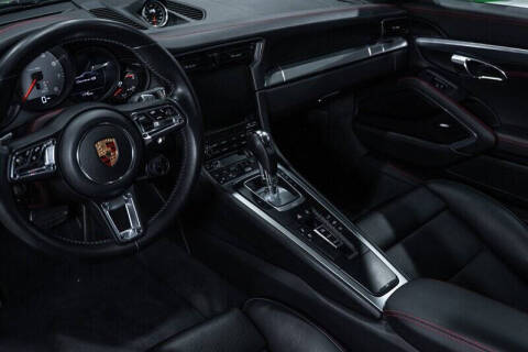 2017 Porsche 911 Carrera 4S