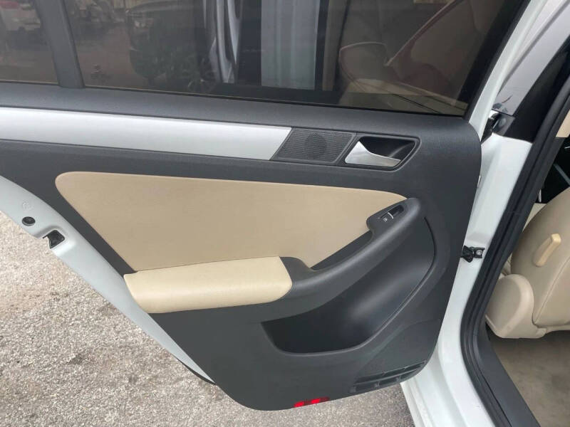 2014 Volkswagen Jetta SE