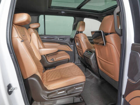 2022 Cadillac Escalade ESV Premium Luxury