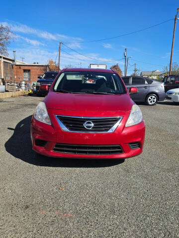 2014 Nissan Versa 1.6 SV