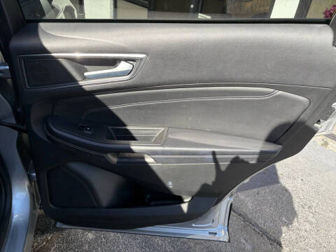 2023 Ford Edge Titanium