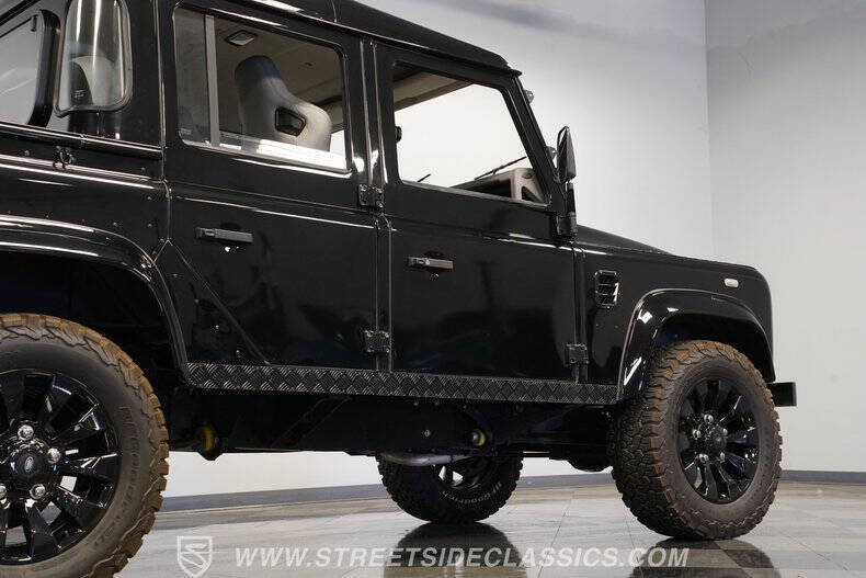 1984 Land Rover Defender