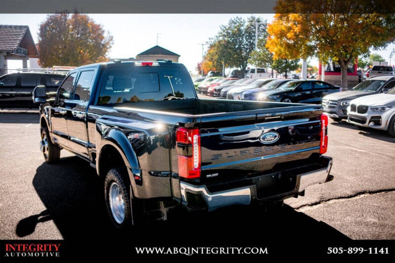 2023 Ford F-350 Super Duty Lariat