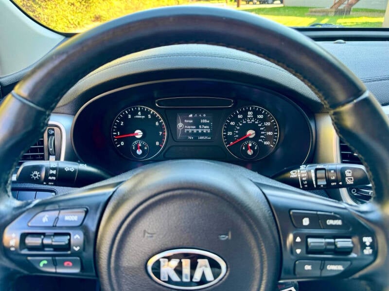 2016 Kia Sorento LX photo 13