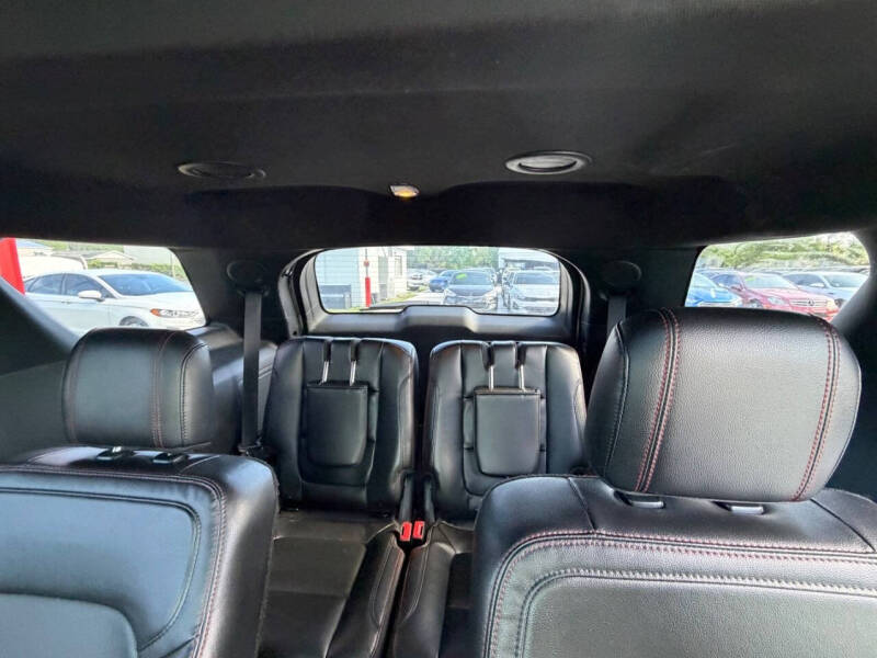 2017 Ford Explorer Sport