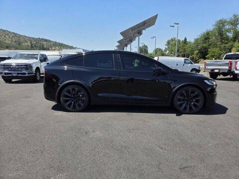 2025 Tesla Model X