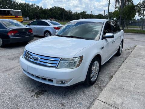 2008 Ford Taurus for sale at ROYAL MOTOR SALES LLC in Dover FL