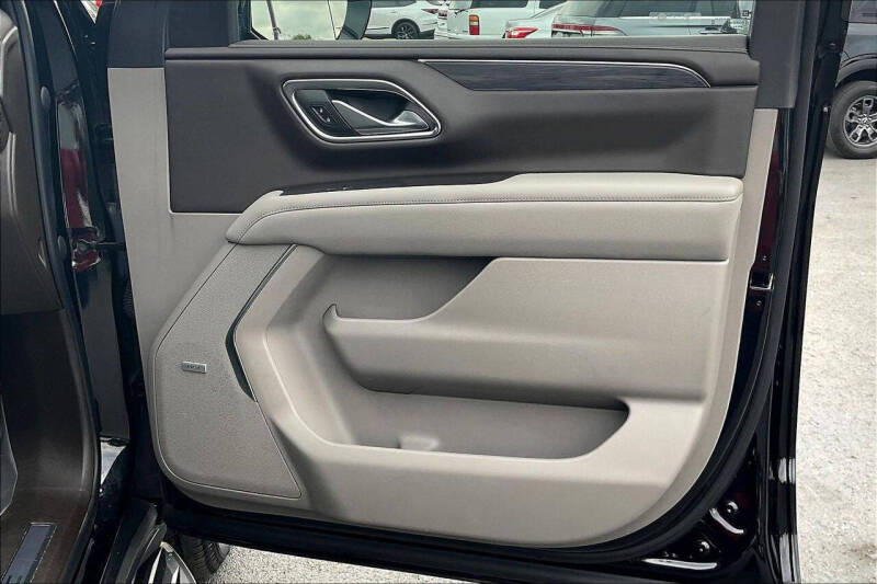 2023 GMC Yukon XL SLT