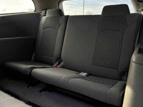 2017 Chevrolet Traverse LS