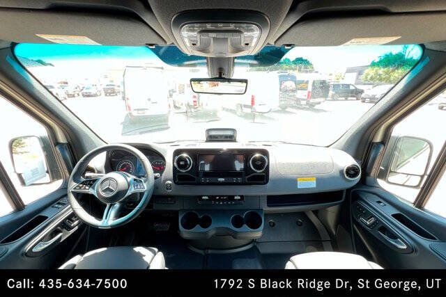 2025 Mercedes-Benz Sprinter