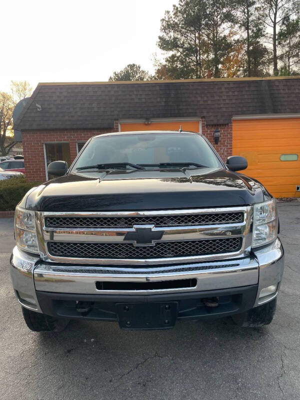 2013 Chevrolet Silverado 1500 LT photo 3