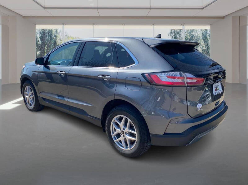 2024 Ford Edge