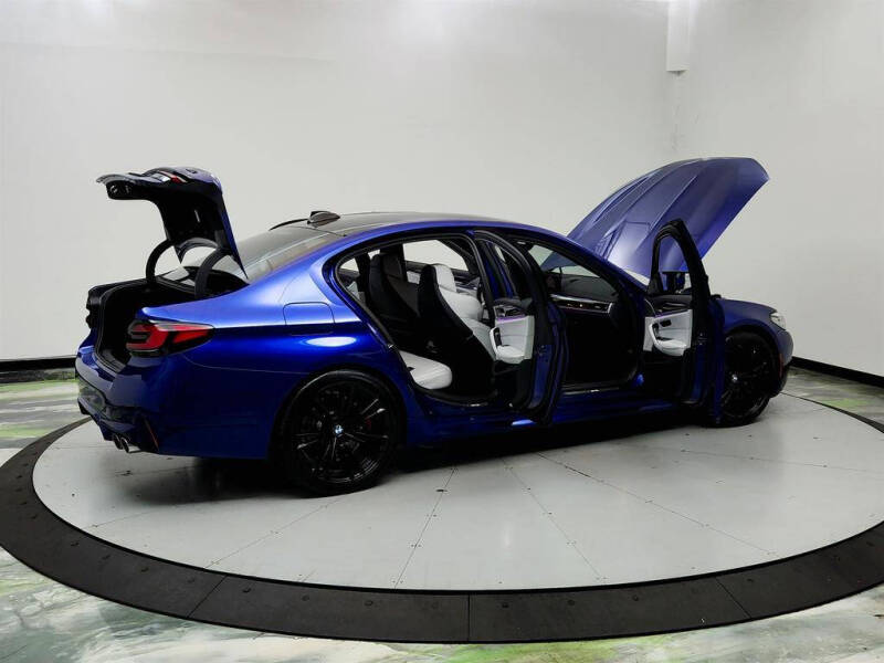2022 BMW M5