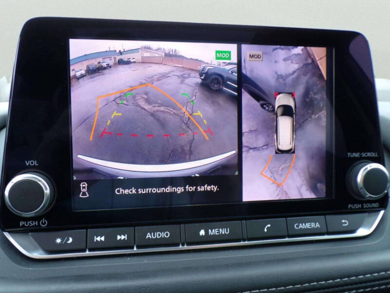 2022 Nissan Rogue SL