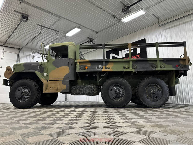 1990 AM General M35A2