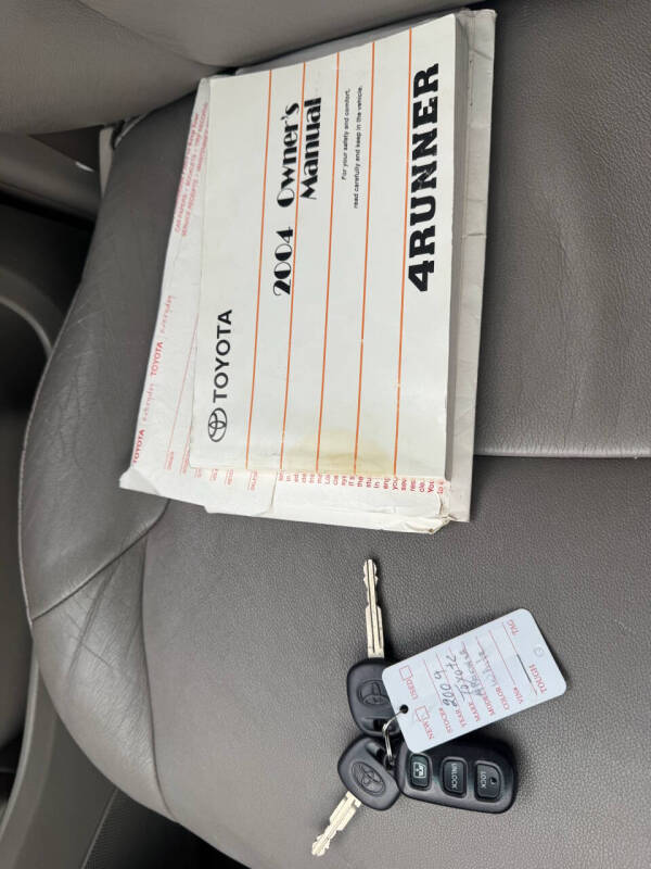 2004 Toyota 4Runner SR5