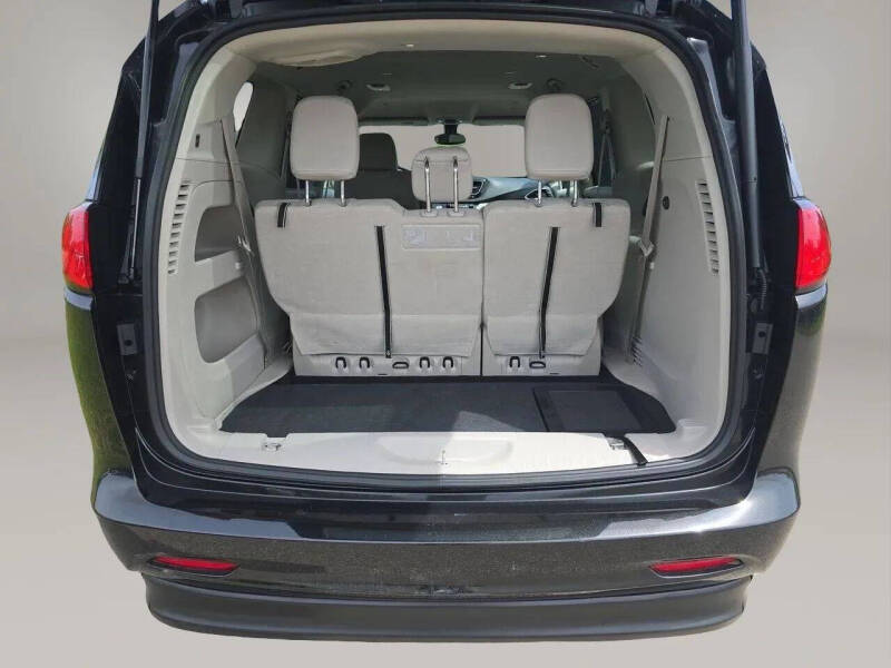 2021 Chrysler Voyager LXi