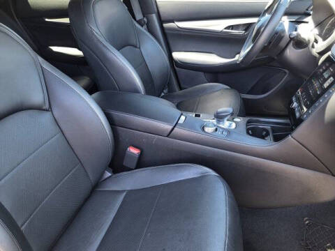 2023 Infiniti QX55 Essential