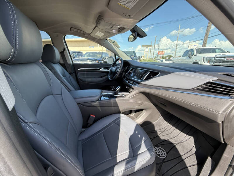 2021 Buick Enclave Essence