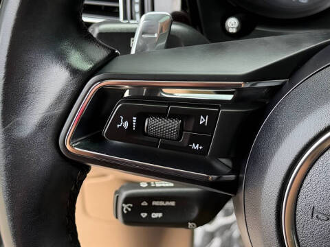 2022 Porsche Macan