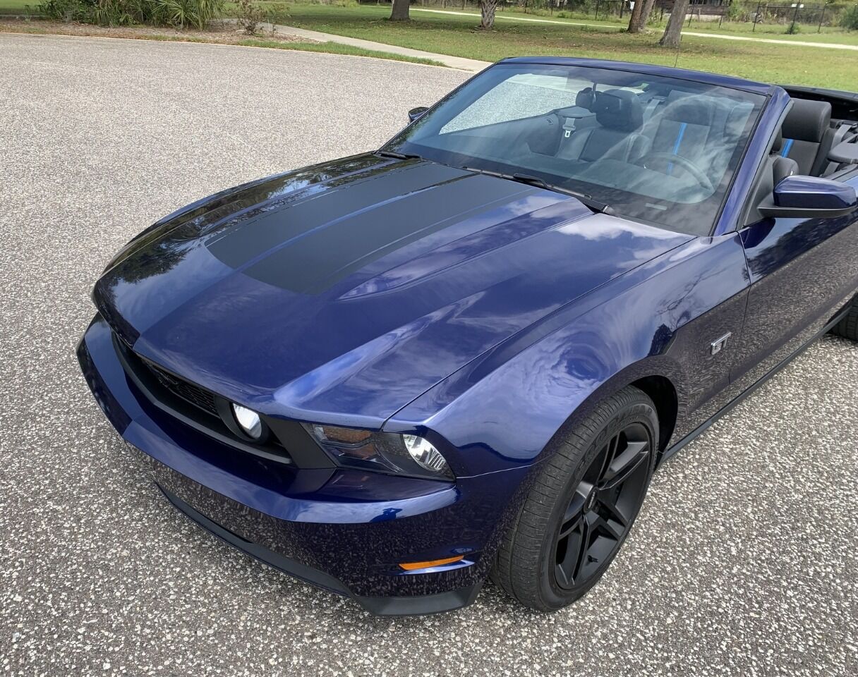 2010 Ford Mustang 16