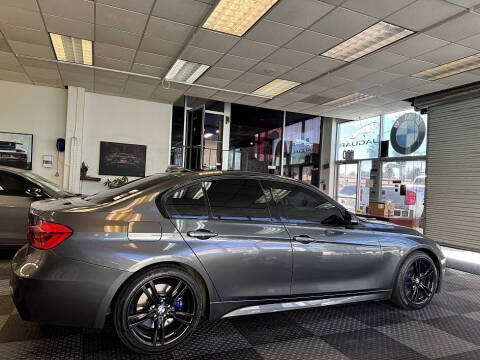 2017 BMW 3 Series 330i