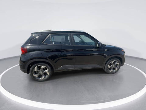 2022 Hyundai Venue SEL