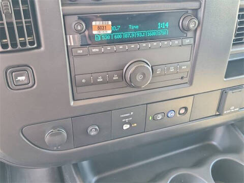 2025 Chevrolet Express 2500