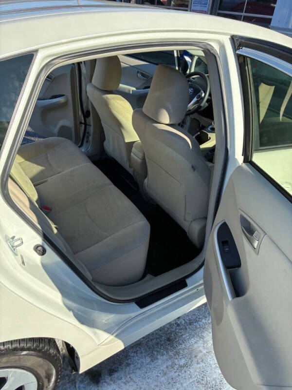 2012 Toyota Prius Five