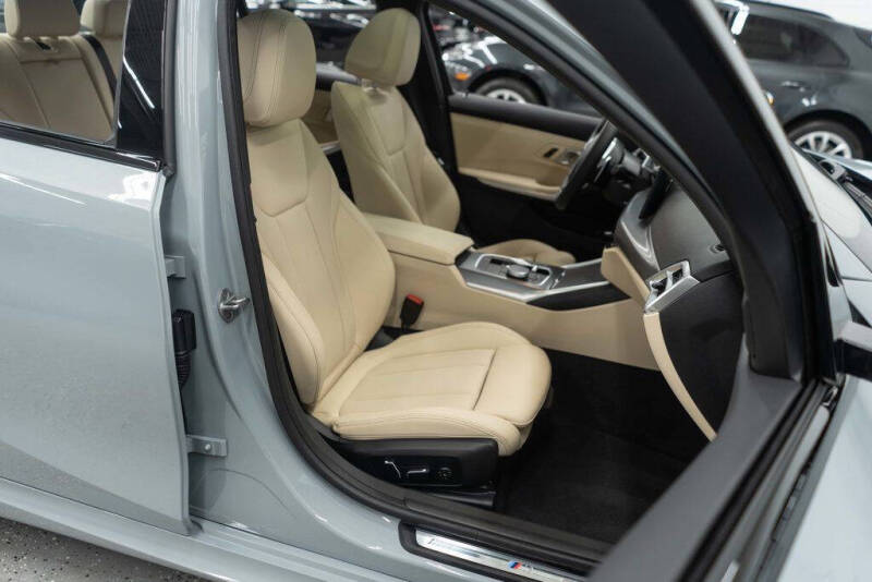 2025 BMW 3 Series 330i xDrive