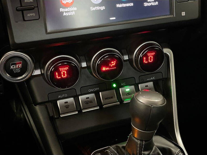 2025 Toyota GR86 Premium