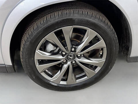 2024 Lexus UX 250h F SPORT Design