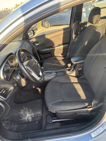 2012 Chrysler 200 Touring