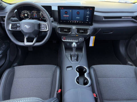 2025 Ford Mustang EcoBoost