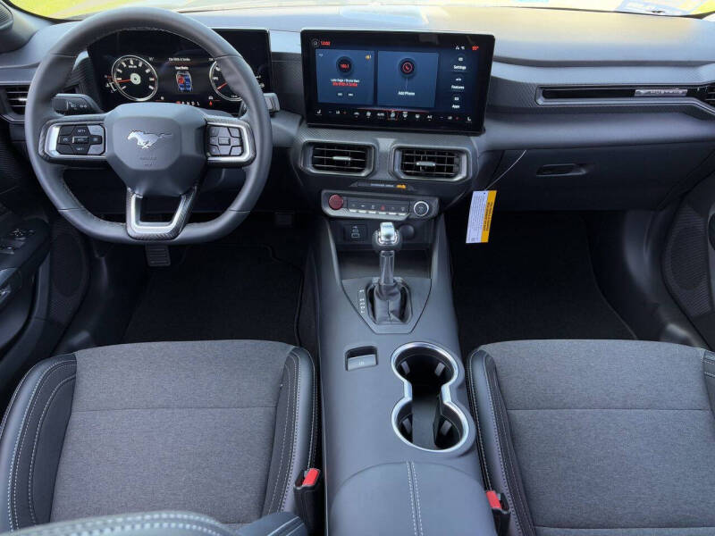 2025 Ford Mustang EcoBoost