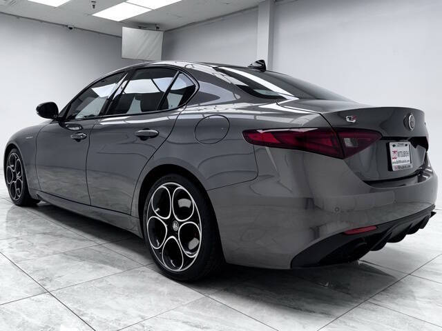 2023 Alfa Romeo Giulia Veloce