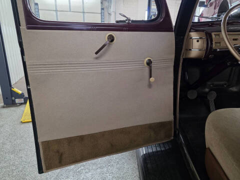 1940 Ford Deluxe