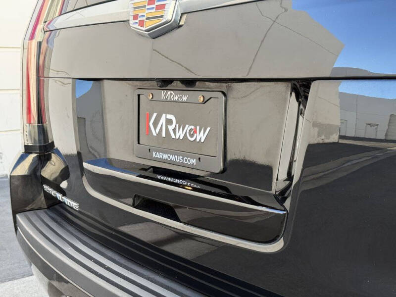 2018 Cadillac Escalade Standard