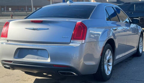 2016 Chrysler 300 Limited