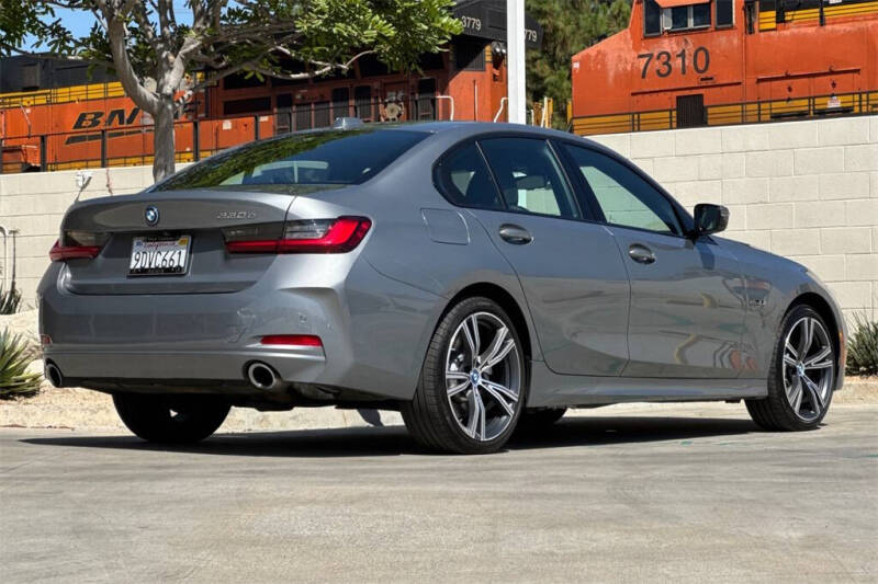 2023 BMW 3 Series 330e