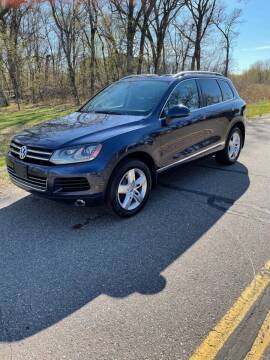 2013 Volkswagen Touareg for sale at North Motors Inc in Princeton MN