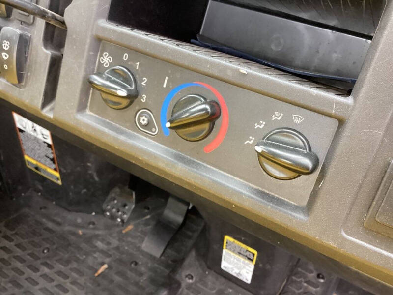 2021 John Deere XUV835M HVAC