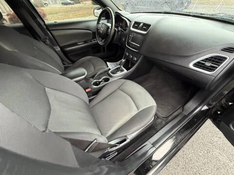 2013 Dodge Avenger SE V6