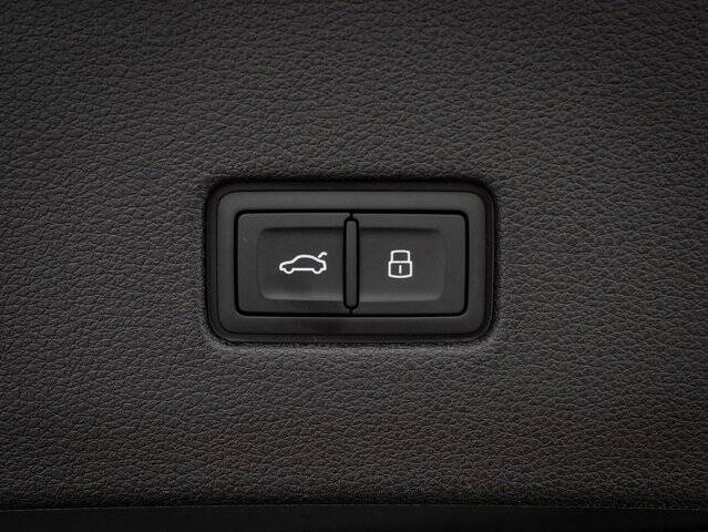 2026 Audi Q8 quattro Premium Plus 55 TFSI